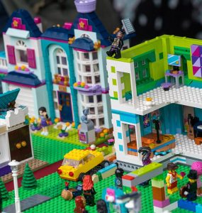 Lego commu 4