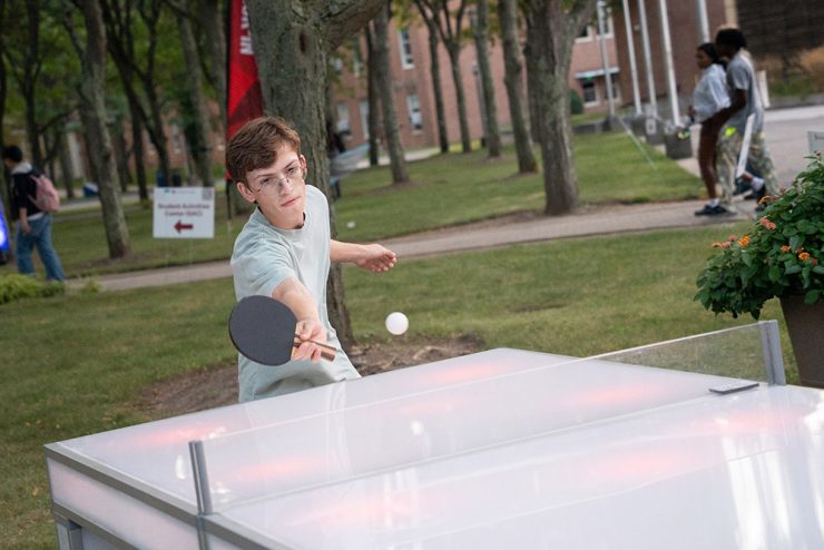 Seawolves welcome plaza 4