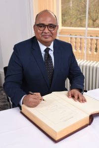 Guru madhavan Guru madhavan